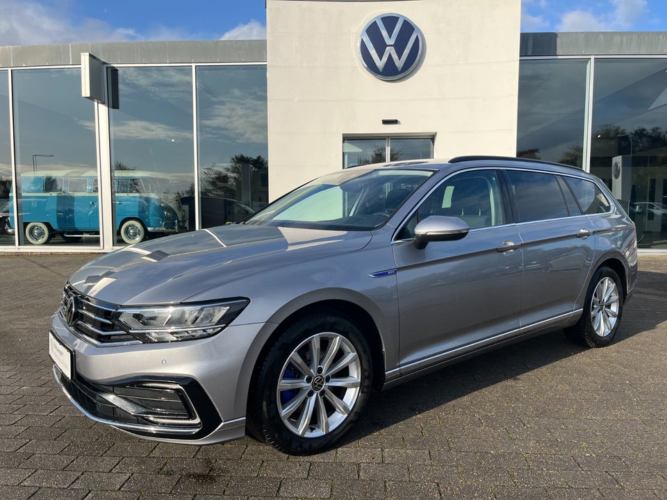 VW Passat 1,4 GTE High Variant DSG 5d