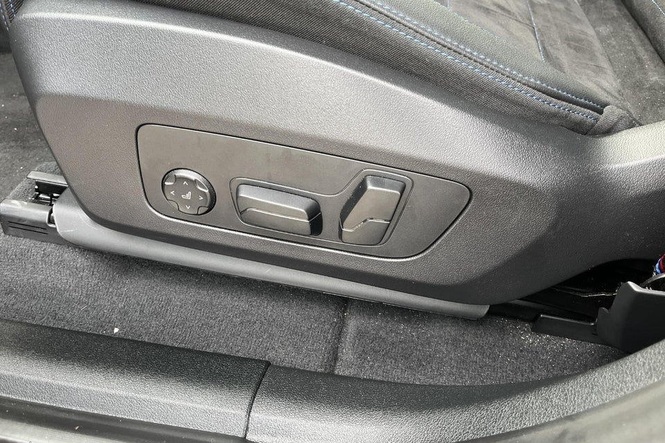 BMW iX1 eDrive20 M-Sport Pro 5d