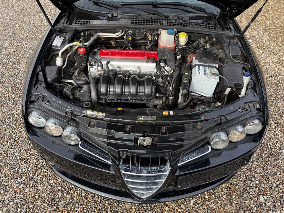 Alfa Romeo 159 2,2 JTS 4d