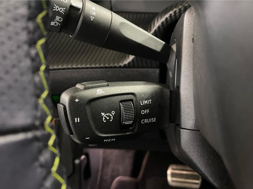 Peugeot e-208 50 GT Limited 5d