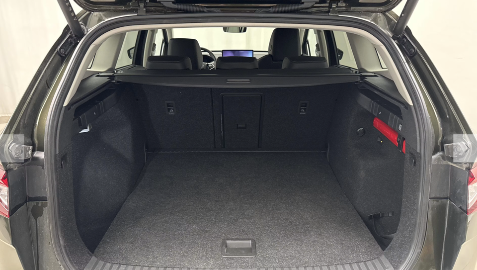 Skoda Enyaq 85 iV Loft 5d