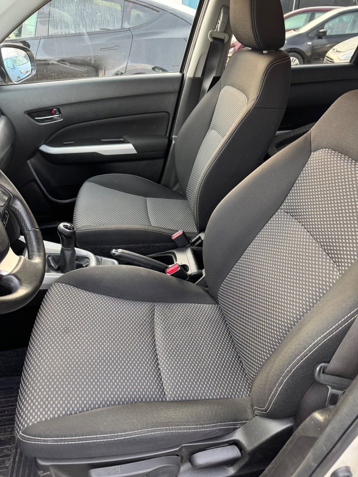 Suzuki Vitara 1,6 Active 5d