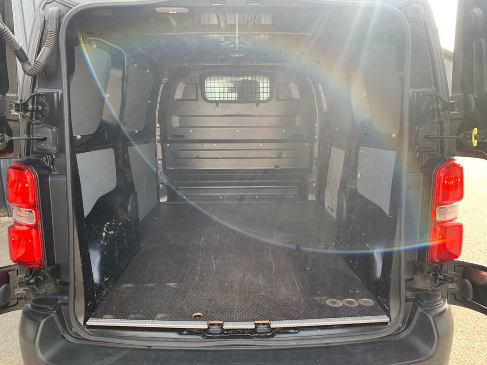 Peugeot Expert 2,0 BlueHDi 120 L2 Plus Van