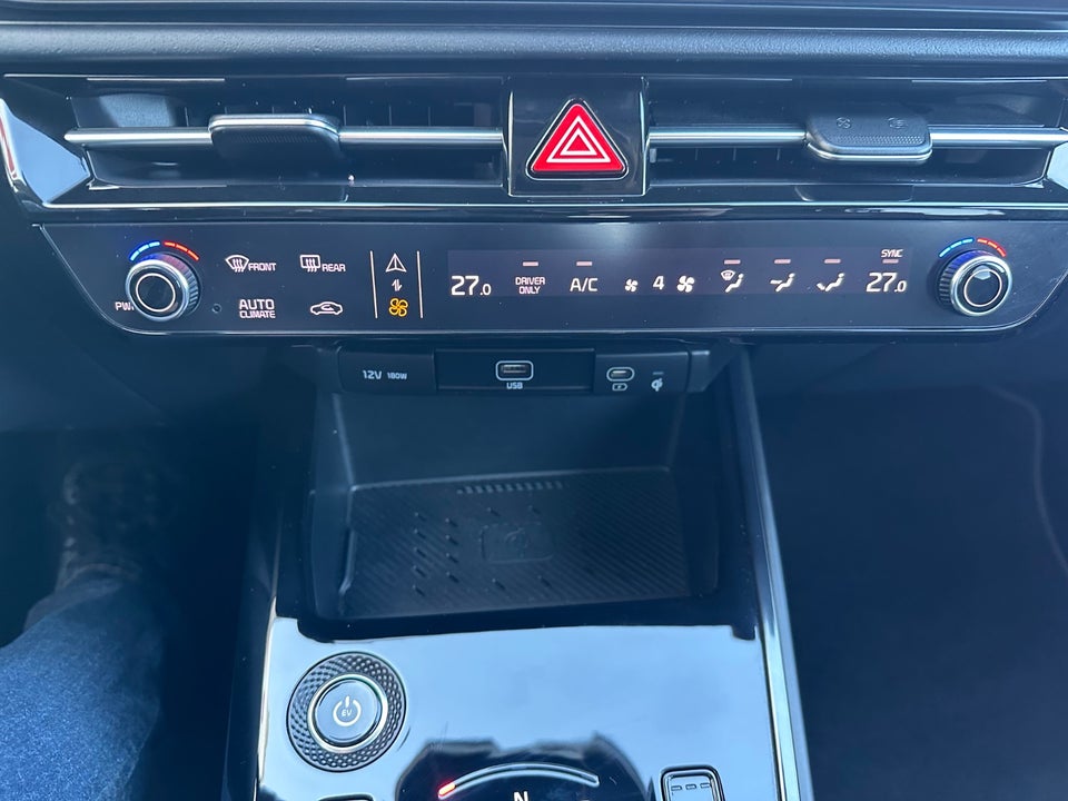 Kia Niro 64 EV Upgrade 5d