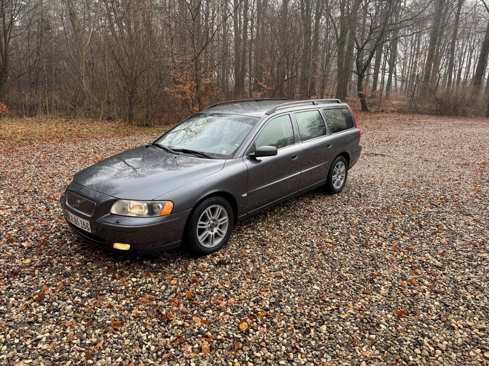 Volvo V70 2,4 170 aut. 5d