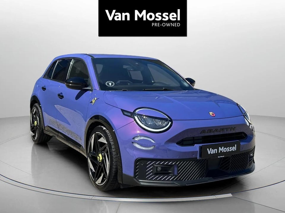 Abarth 600e Scorpionissima 5d
