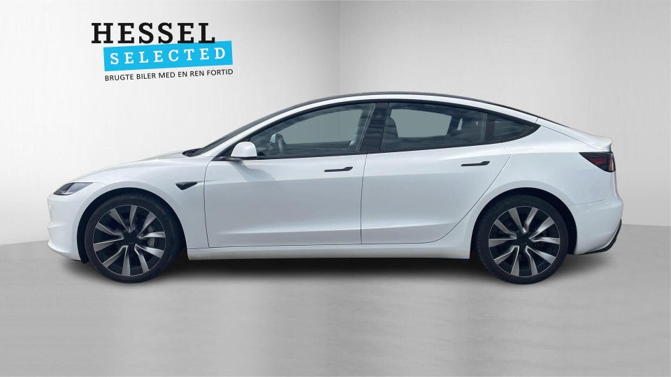 Tesla Model 3 Long Range AWD 4d