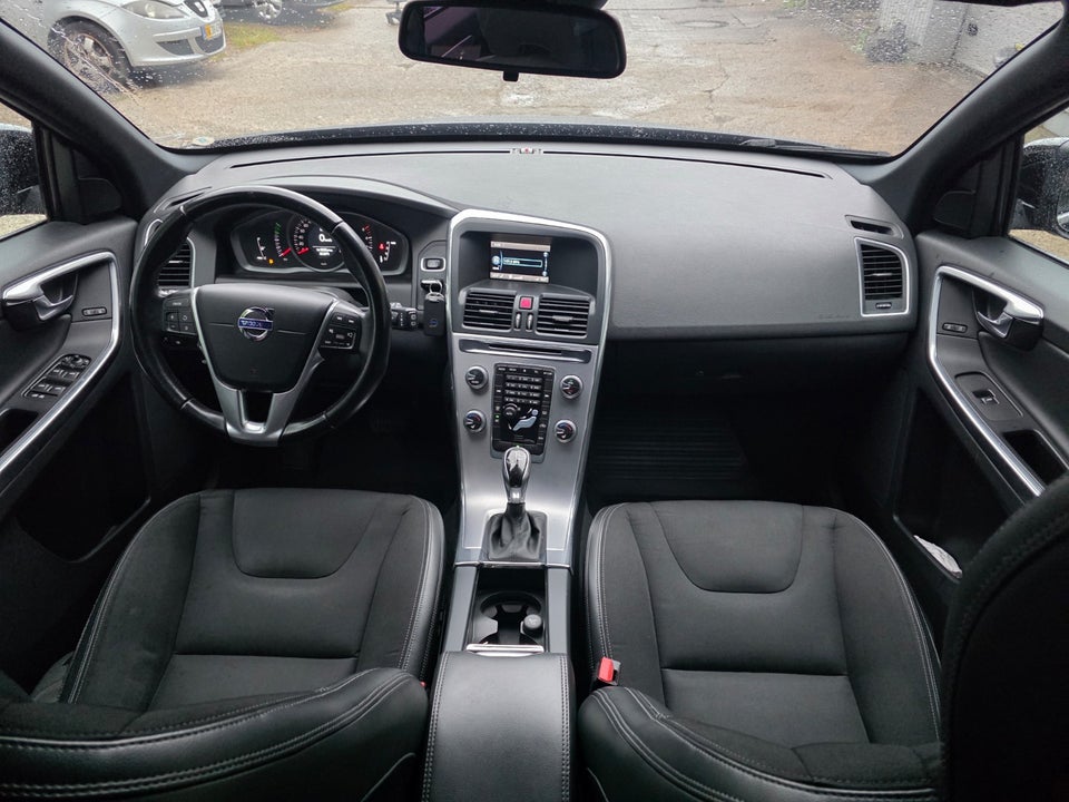 Volvo XC60 2,0 D3 150 Momentum aut. 5d