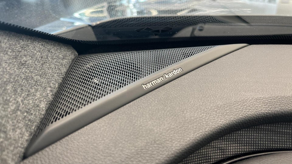 Renault Scenic E-Tech 87 Iconic 5d