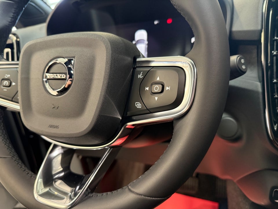 Volvo XC40 P6 ReCharge Core 5d