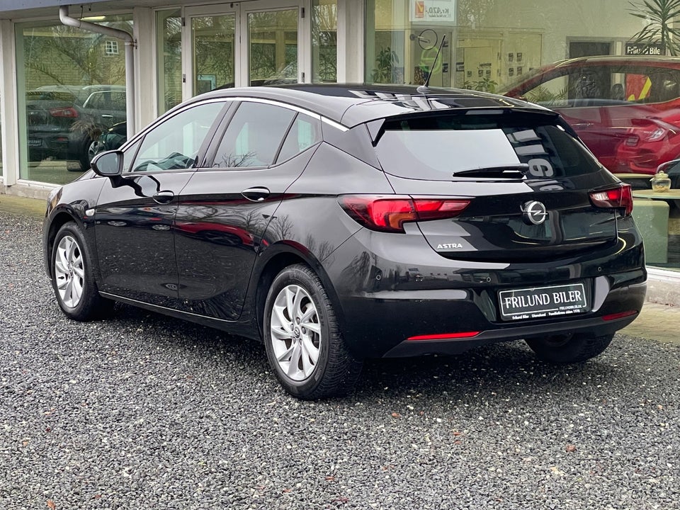 Opel Astra 1,2 T 110 Elegance 5d