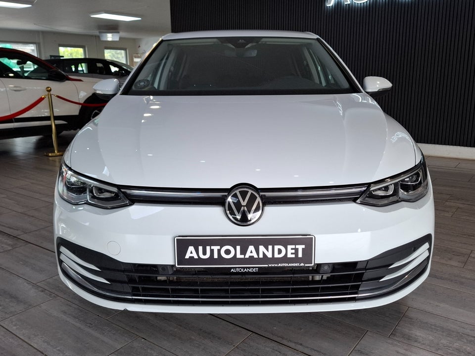 VW Golf VIII 1,4 eHybrid DSG 5d