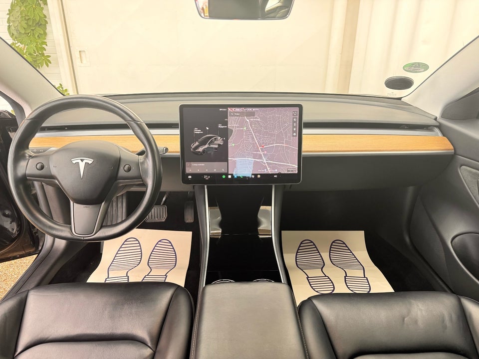 Tesla Model 3 Long Range AWD 4d