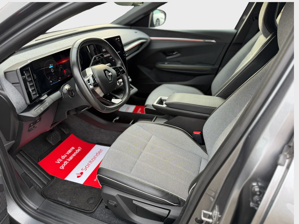 Renault Megane E-Tech 60 Techno 5d