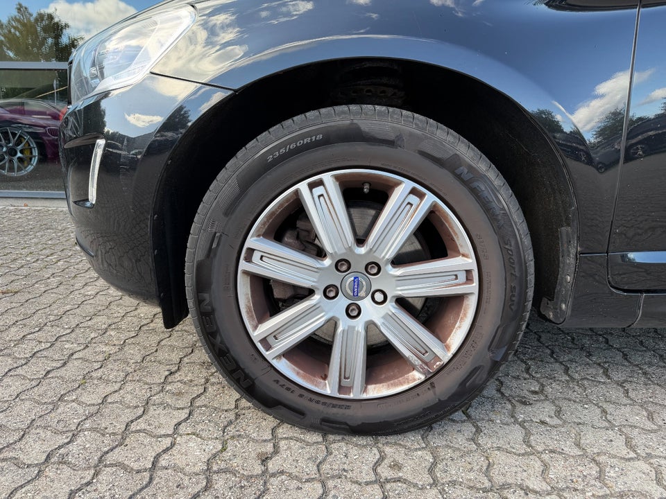 Volvo XC60 2,0 D4 190 Momentum aut. 5d