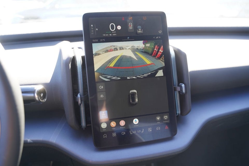 Volvo EX30 Extended Range Plus 5d