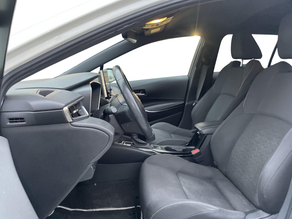 Toyota Corolla 1,8 Hybrid H3 Smart Touring Sports MDS 5d