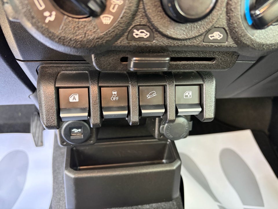 Suzuki Jimny 1,5 Active AllGrip Van 3d