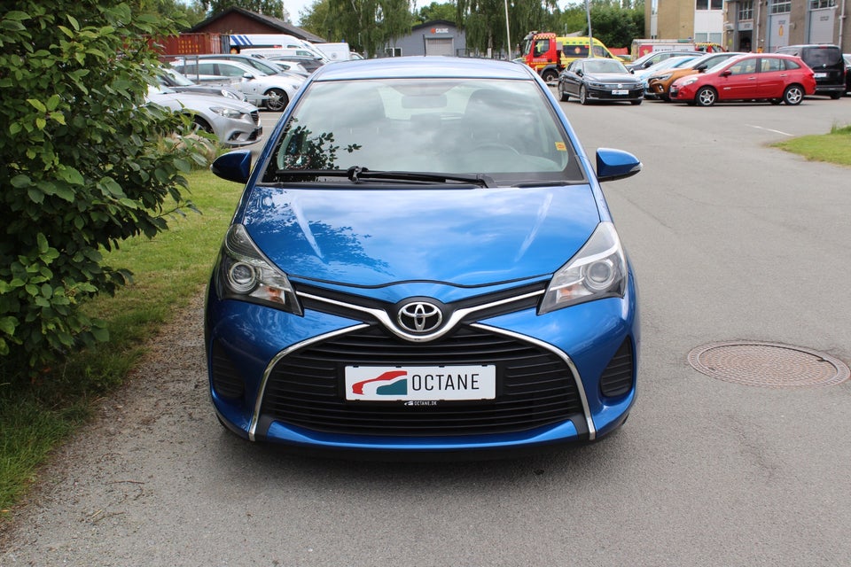 Toyota Yaris 1,0 VVT-i T2 Premium 5d