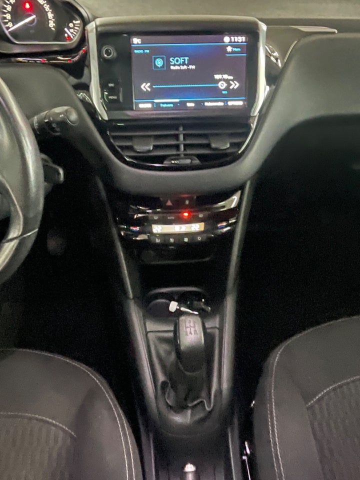 Peugeot 208 1,6 BlueHDi 100 Allure Sky 5d