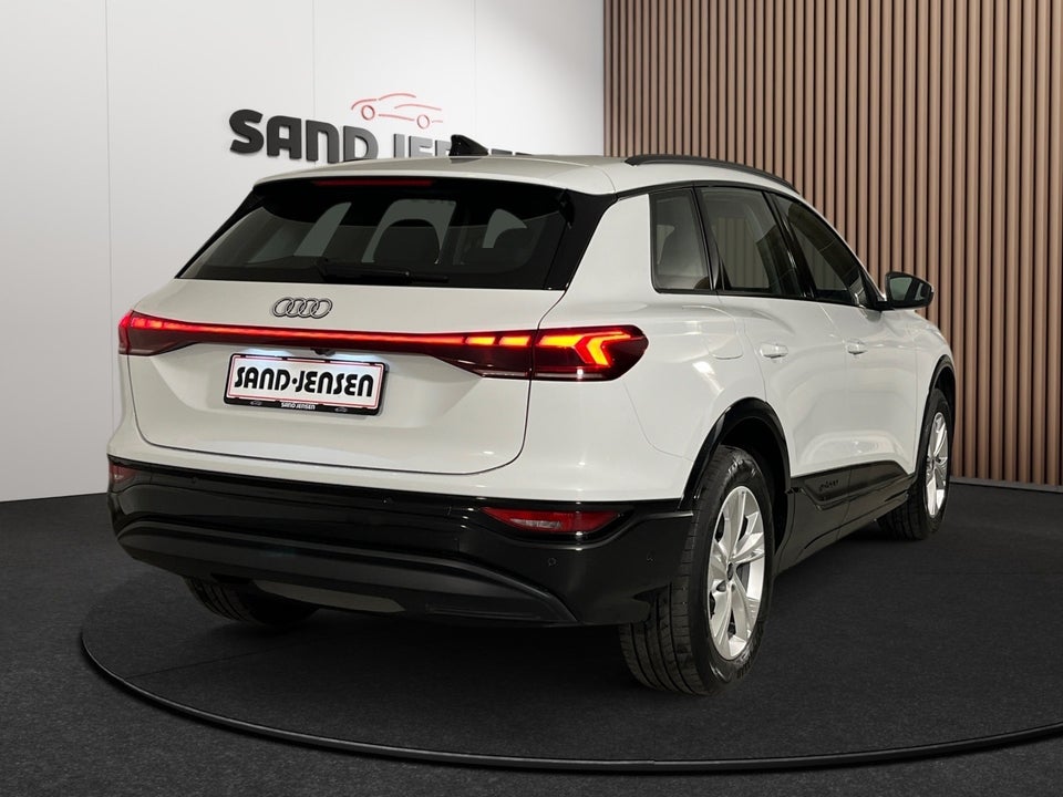 Audi Q6 e-tron Progress performance 5d