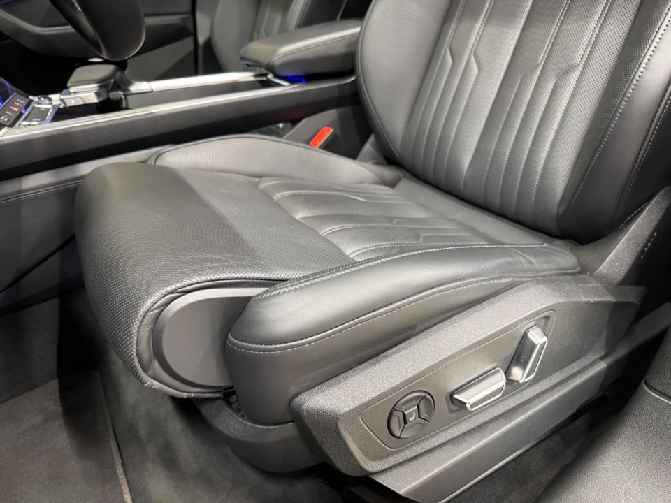 Audi e-tron 55 S-line quattro 5d