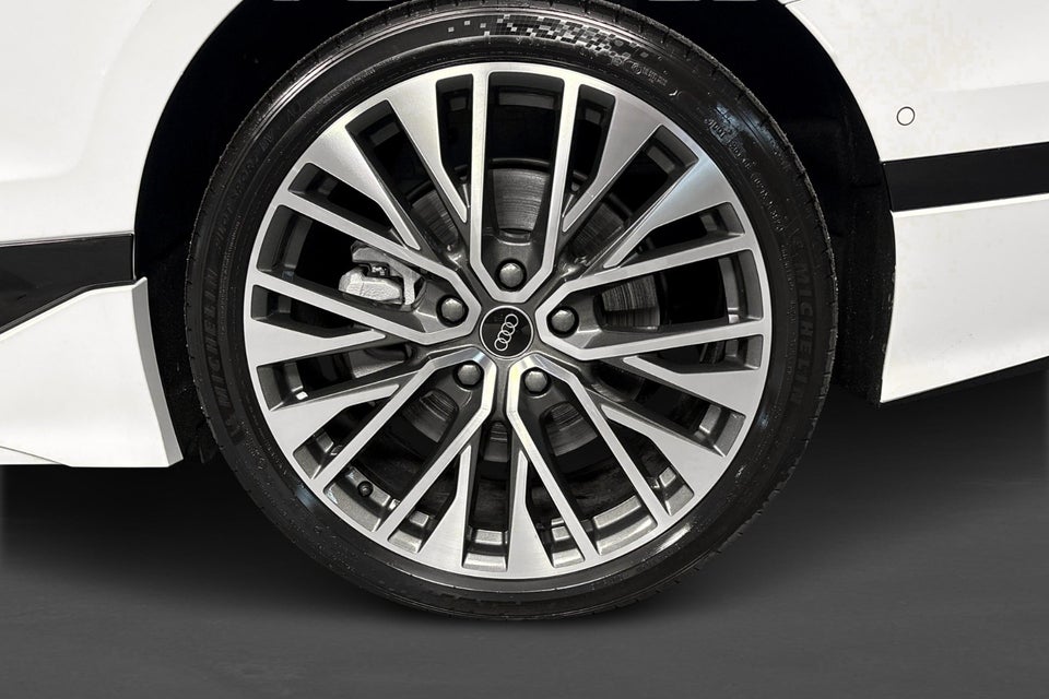 Audi A6 e-tron Progress plus performance Avant 5d