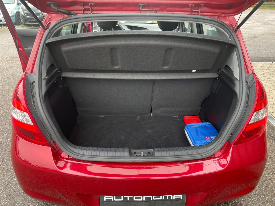 Hyundai i20 1,25 Classic 5d