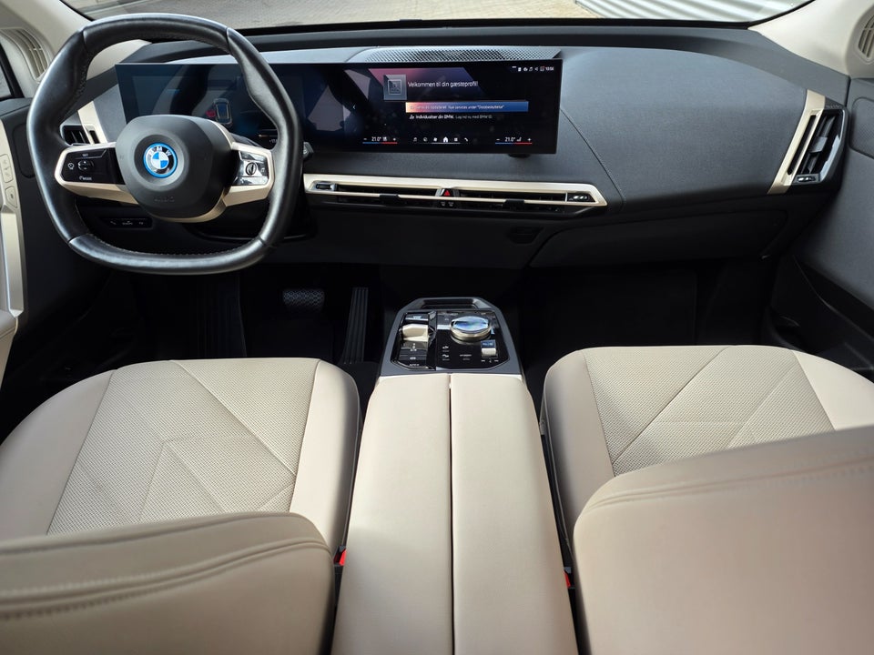 BMW iX xDrive40 5d