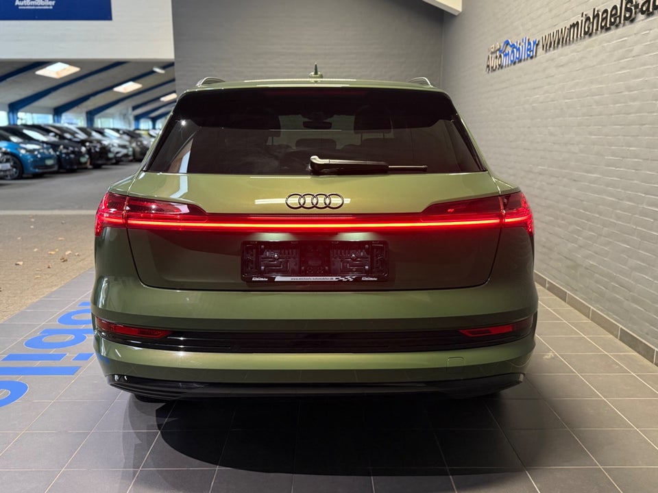 Audi e-tron 55 S-line quattro 5d