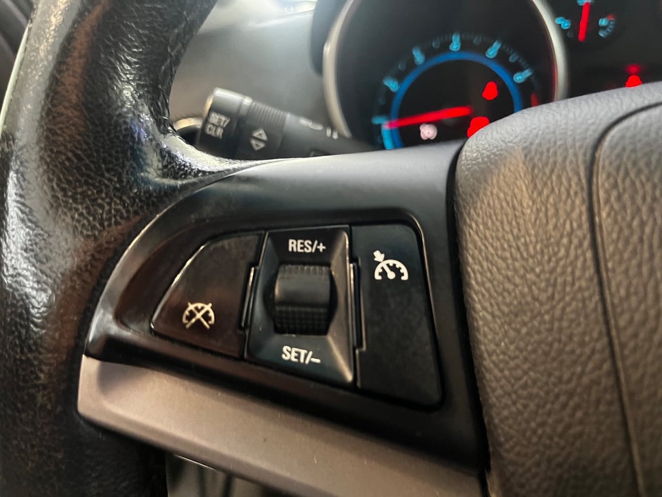 Chevrolet Cruze 1,8 LT 4d