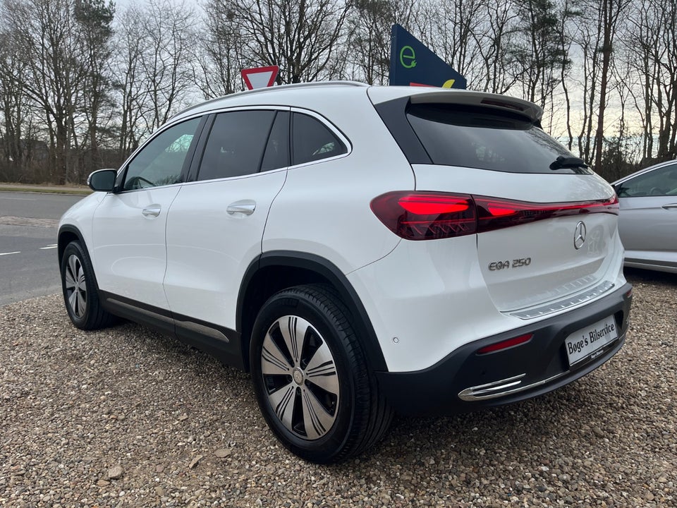Mercedes EQA250 Progressive Advance 5d