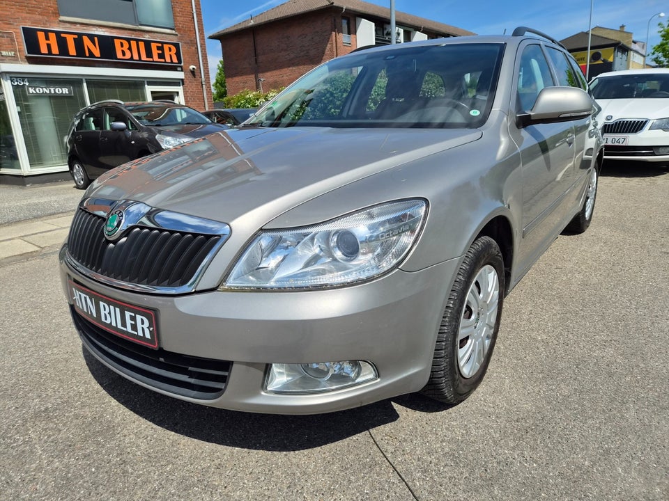 Skoda Octavia 1,4 TSi 122 Ambiente Combi GreenTec 5d