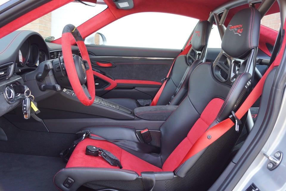 Porsche 911 GT2 RS 3,8 Coupé PDK 2d