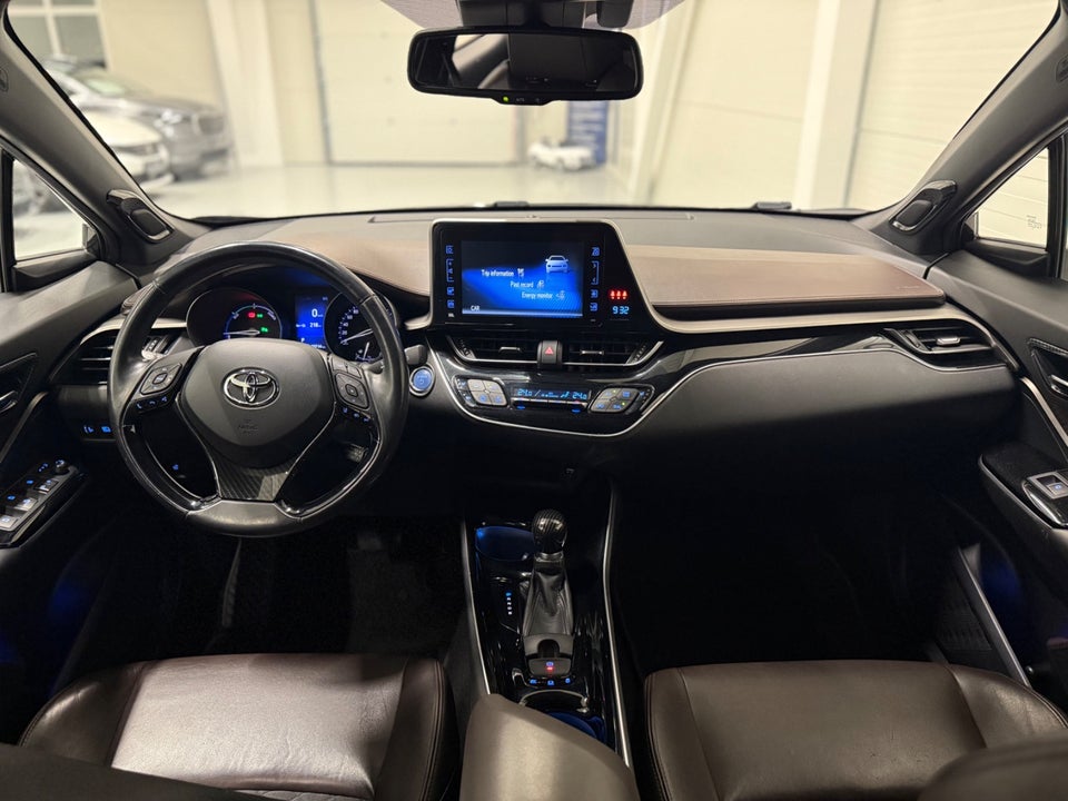 Toyota C-HR 1,8 Hybrid C-HIC CVT 5d