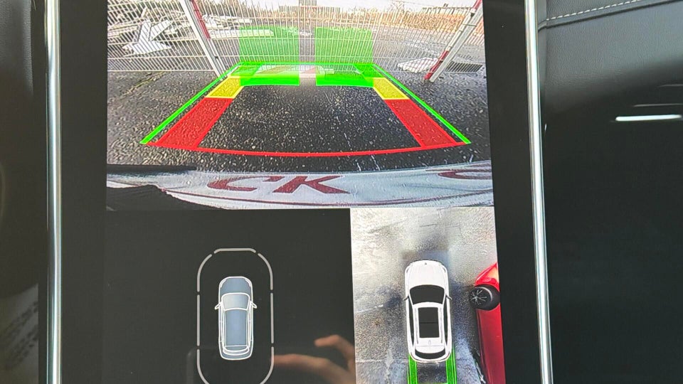 MG Marvel R Luxury 5d