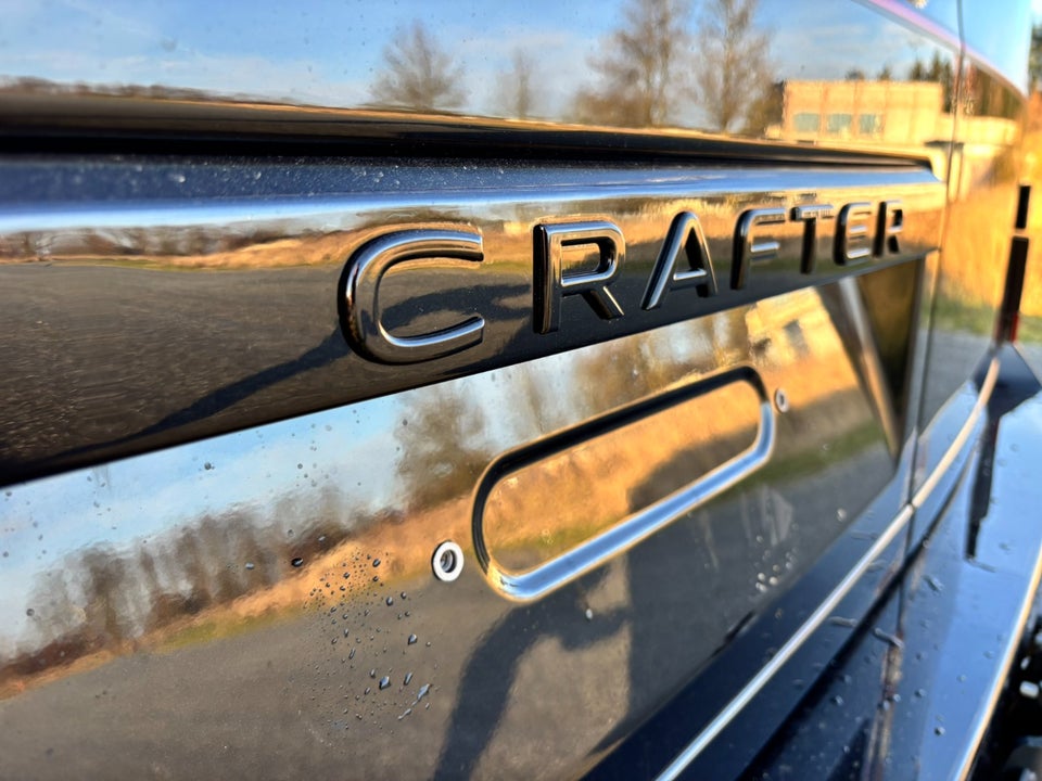 VW Crafter 35 2,0 TDi 177 Kassevogn L3H2 aut.