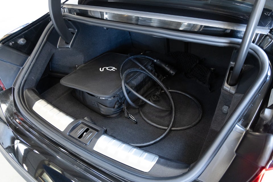 Audi e-tron GT quattro 4d