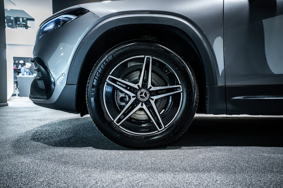 Mercedes EQB350 AMG Advance 4Matic 5d