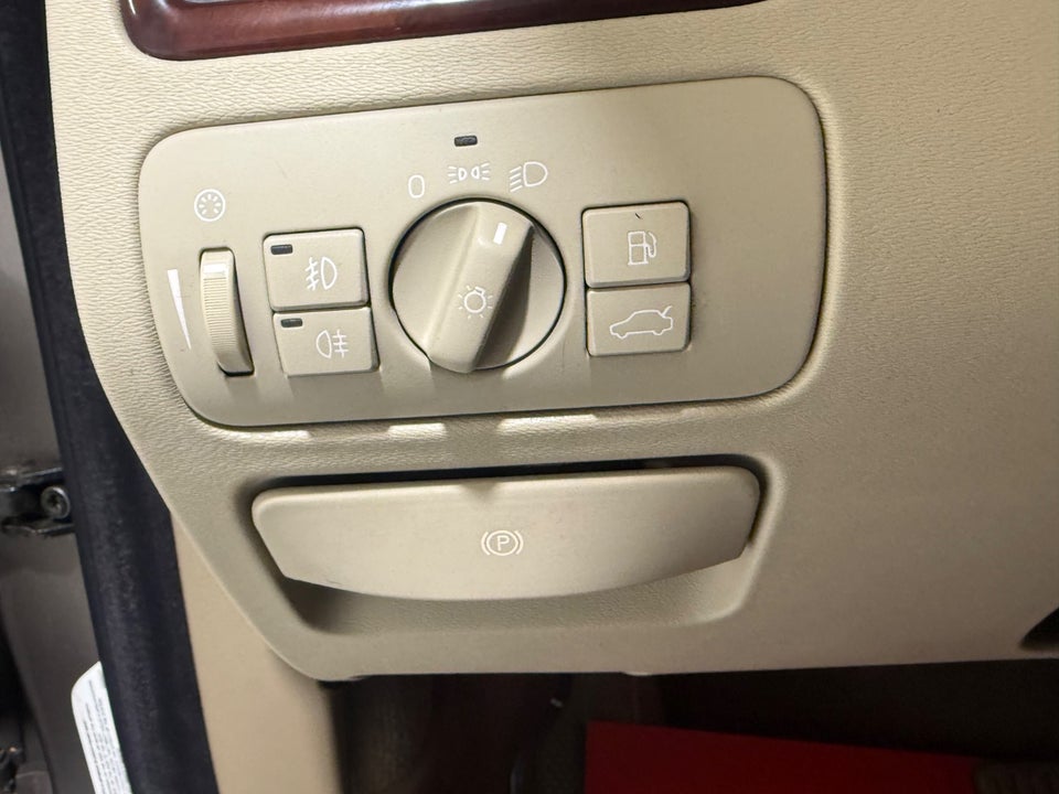 Volvo S80 2,5 T Momentum aut. 4d