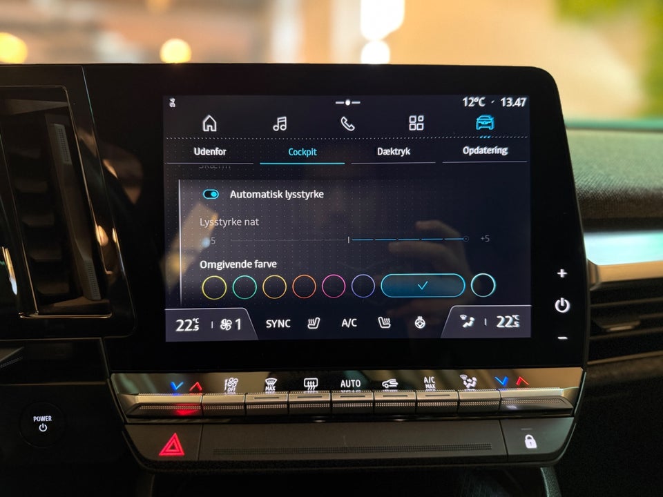 Renault Megane E-Tech 40 Equilibre 5d