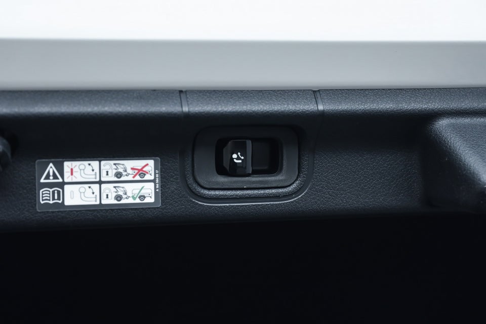 Mercedes EQE350 AMG Line 4d