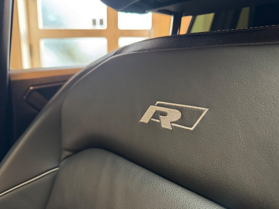 VW Tiguan 2,0 TDi 240 R-line DSG 4Motion 5d