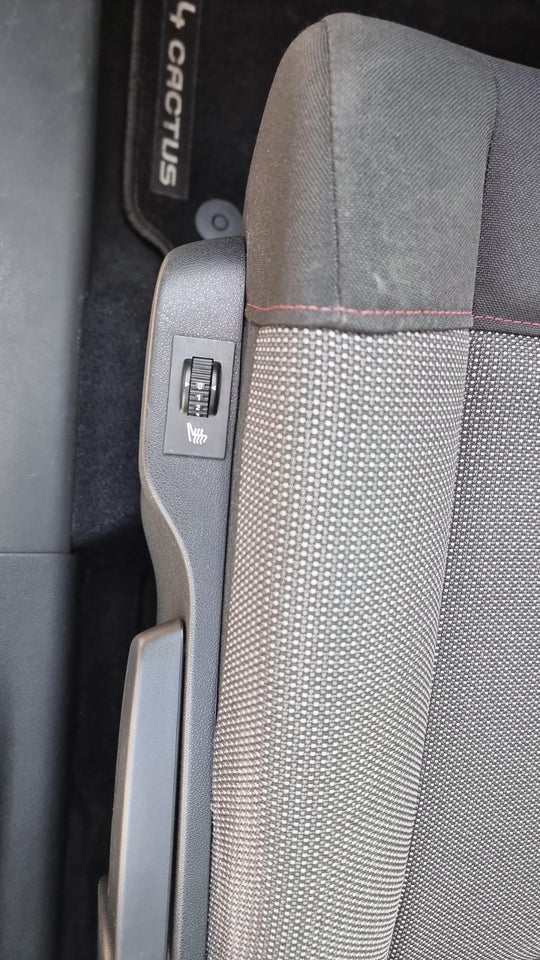 Citroën C4 Cactus 1,2 PureTech 110 Feel 5d