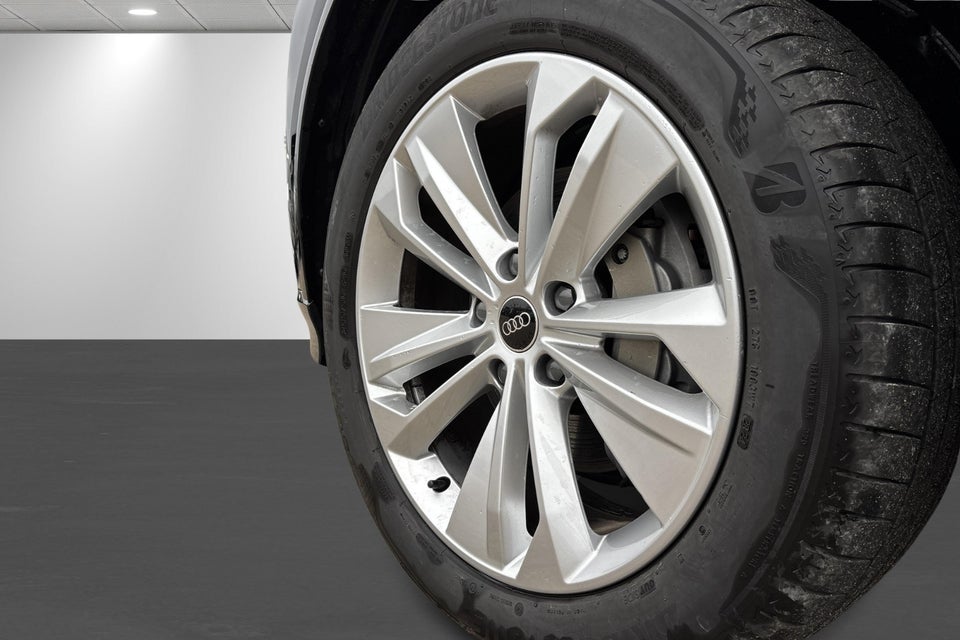 Audi Q6 e-tron Progress quattro 5d