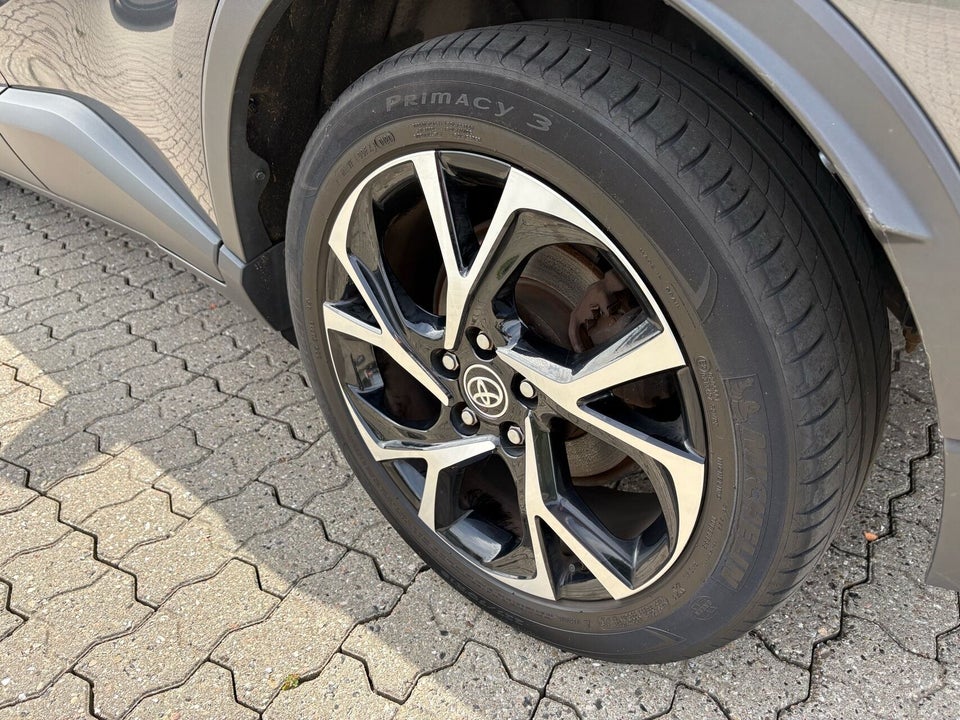 Toyota C-HR 2,0 Hybrid C-LUB Smart CVT 5d