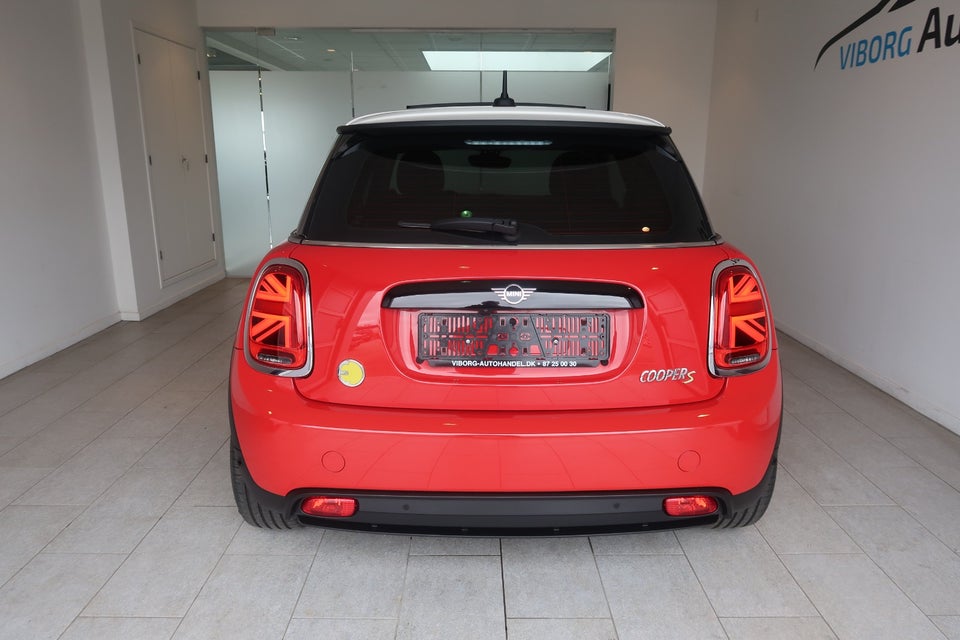 MINI Cooper SE Classic Trim 3d