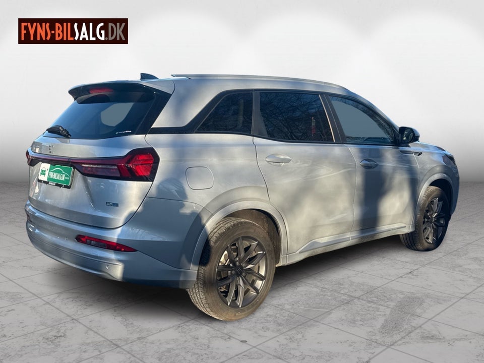 Navor E5 1,5 PHEV Rock 5d