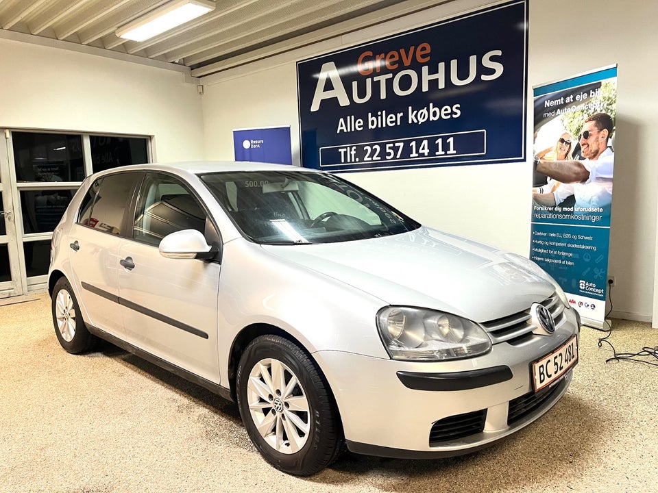 VW Golf V 1,6 FSi Comfortline 5d