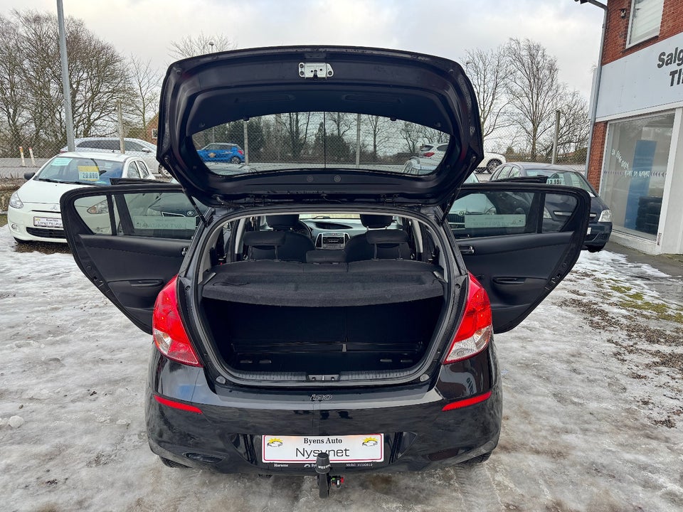 Hyundai i20 1,25 Classic XTR+ 5d